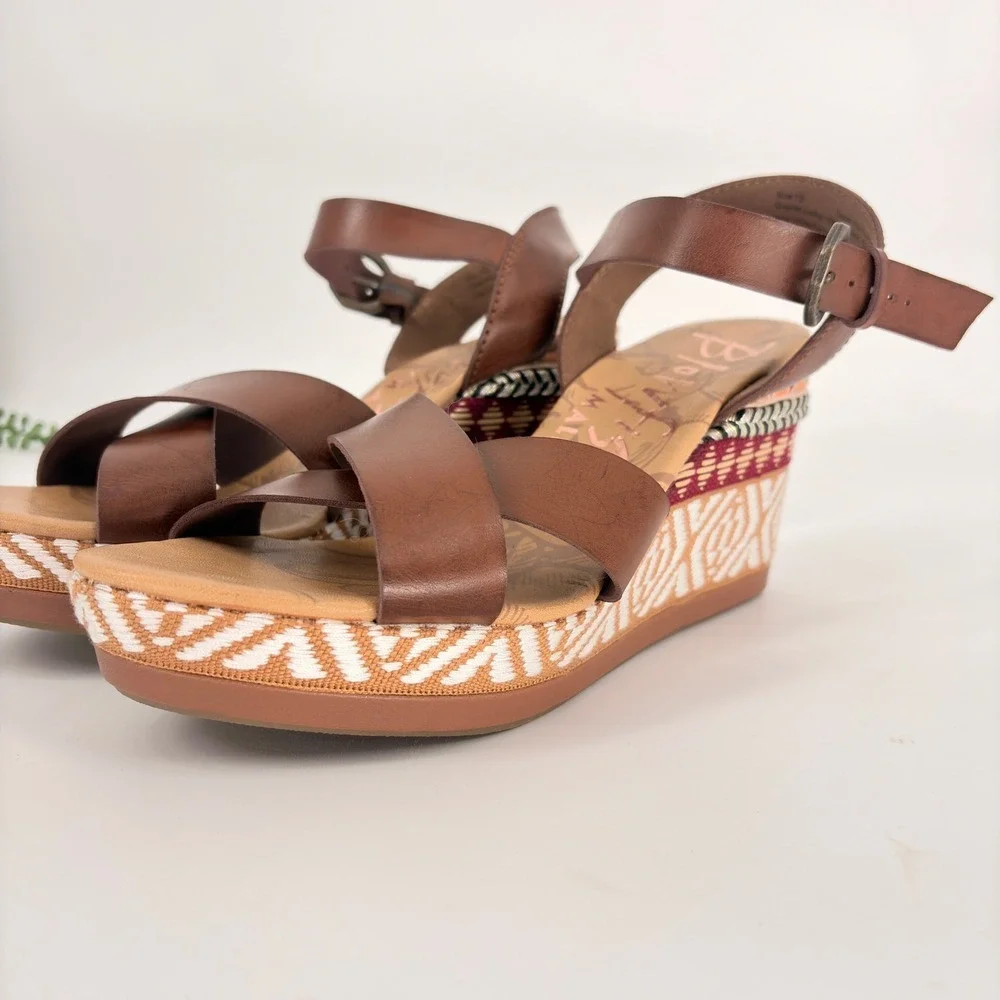 Blowfish Malibu Womens Brown Wedge Sandals Geometric Print Platform Buckle Sz 10